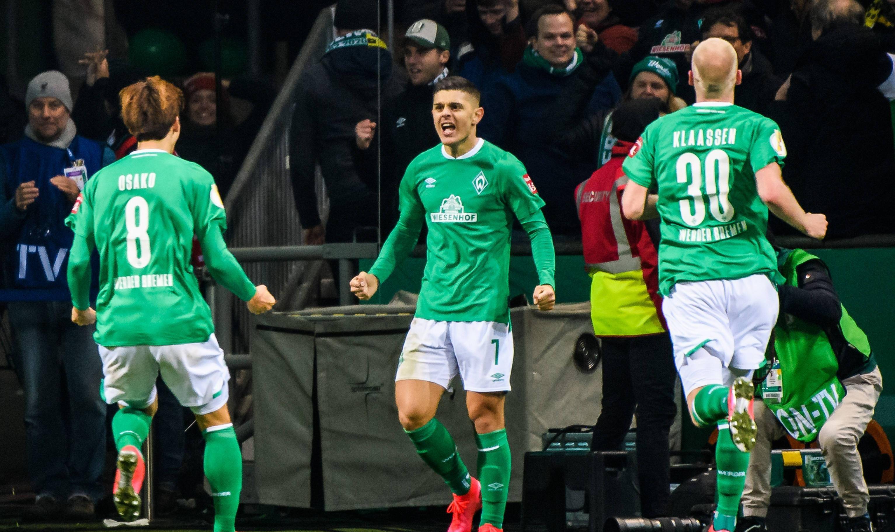 重返巅峰：门兴格拉德巴赫主场横扫沙尔克取胜的简单介绍