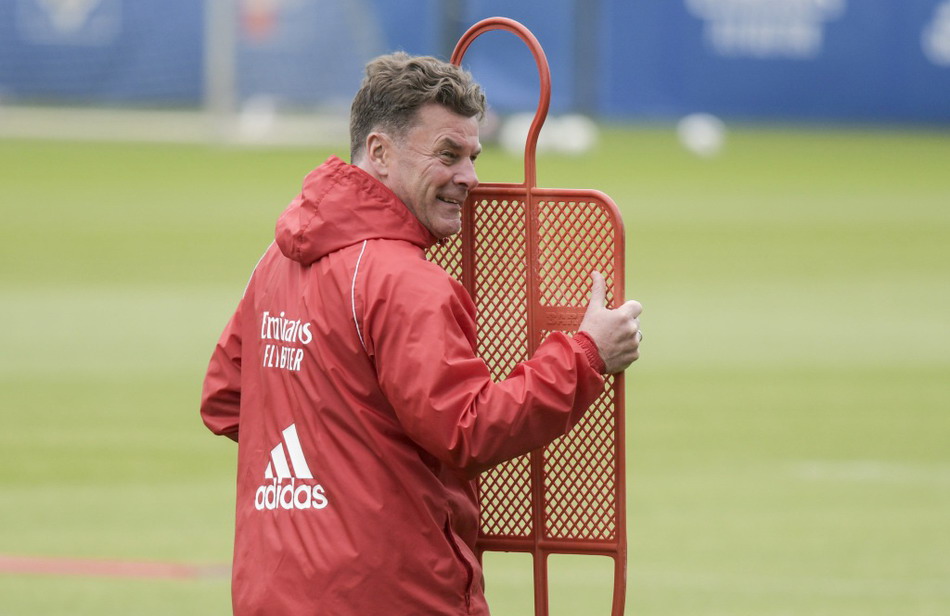 开云体育入口-包含汉堡在比赛中力争胜利取得好成绩的词条