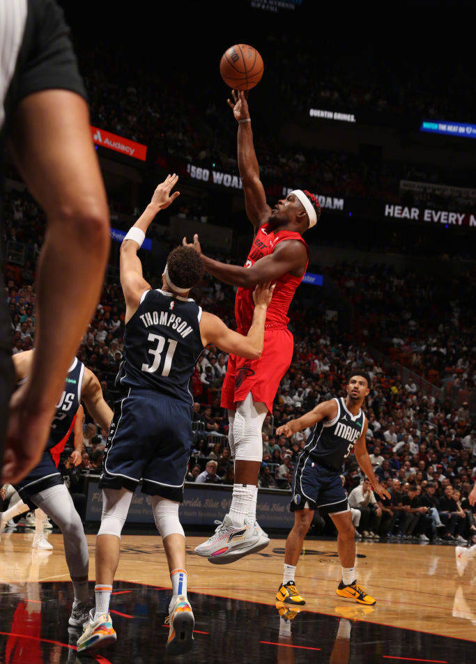 包含公牛险胜:欧文封盖詹姆斯关键时刻制胜的词条 包含公牛险胜:欧文封盖詹姆斯关键时刻制胜的词条