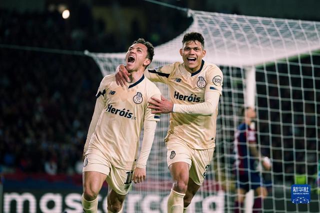 阿森纳后防线溃败,遭遇惨败波尔图 阿森纳后防线溃败,遭遇惨败波尔图