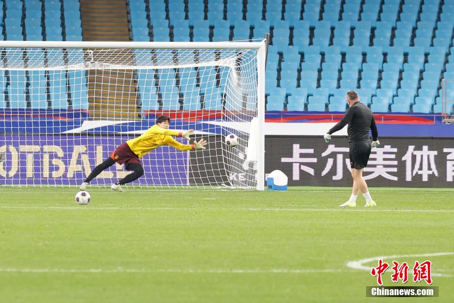 开云体育在线-世界杯预选赛即将开始，各国队伍备战中的简单介绍