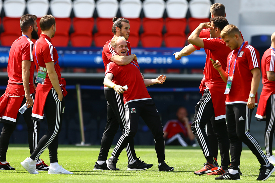 开云体育下载-包含威尔士备战保加利亚:坚守阵地争取三分的词条