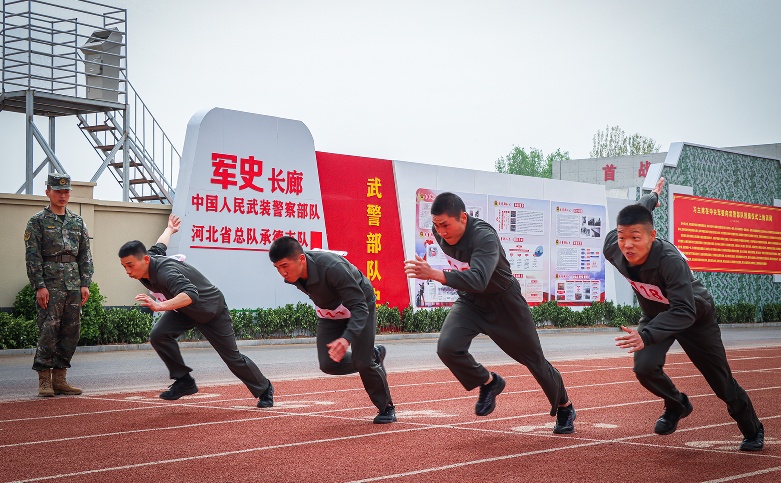 球员磨砺斗志，决胜一搏，胜出关键抢分的简单介绍