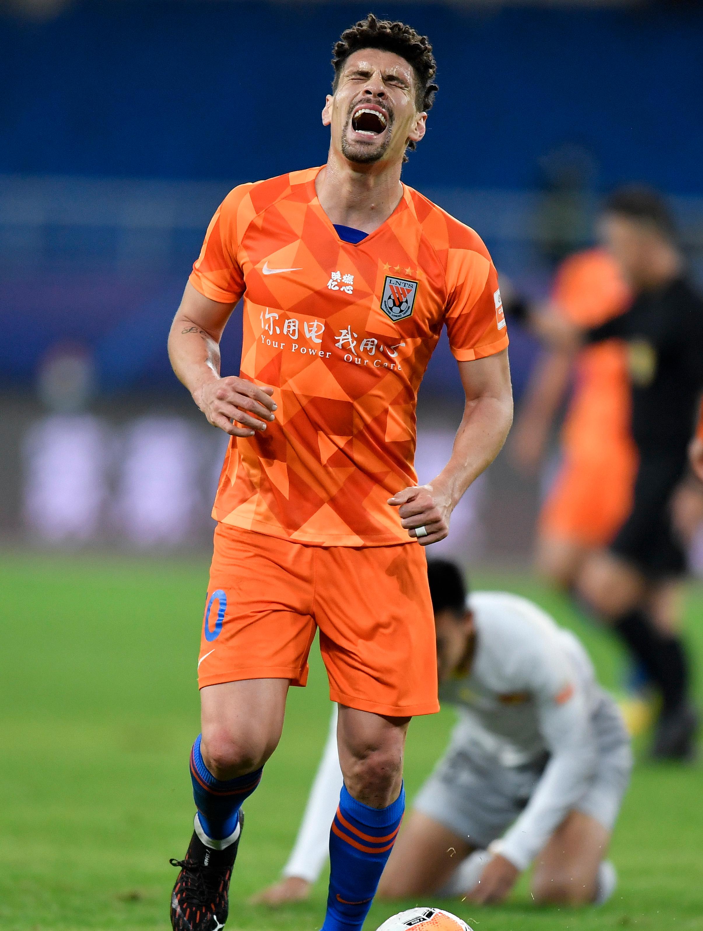 本土球员焕发潜力,引领球队逆袭的简单介绍 本土球员焕发潜力,引领球队逆袭的简单介绍