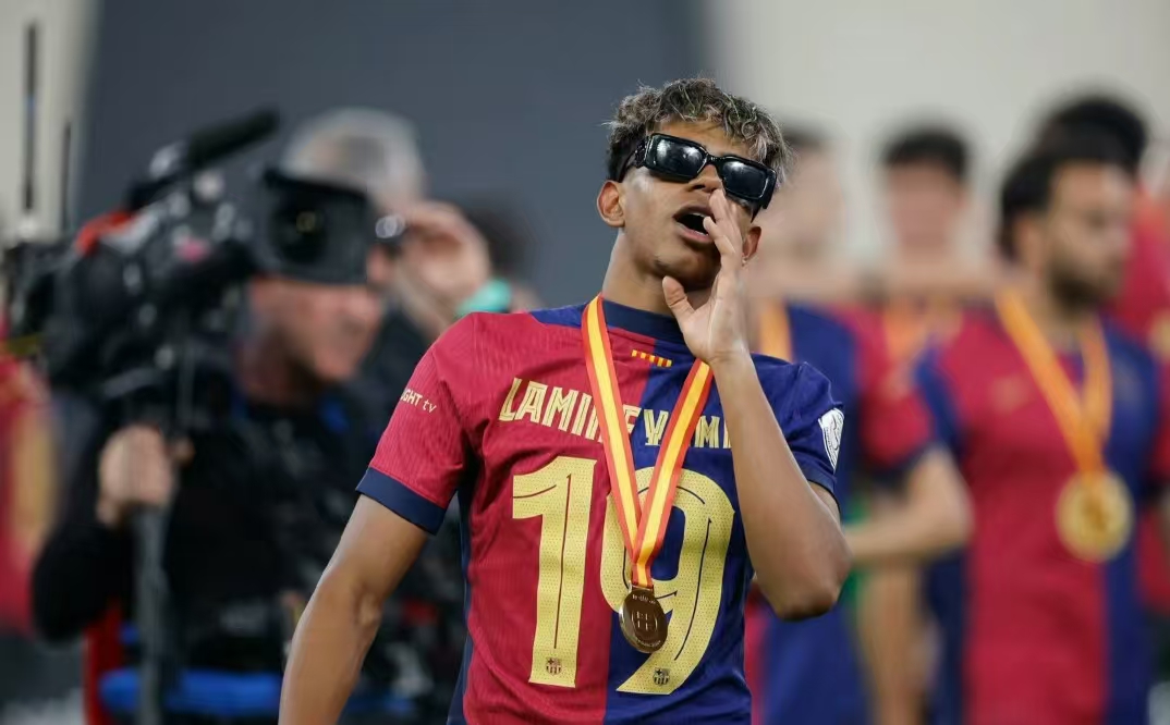 开云体育APP下载-巴塞罗那主场战平皇家贝蒂斯，双方互有攻守