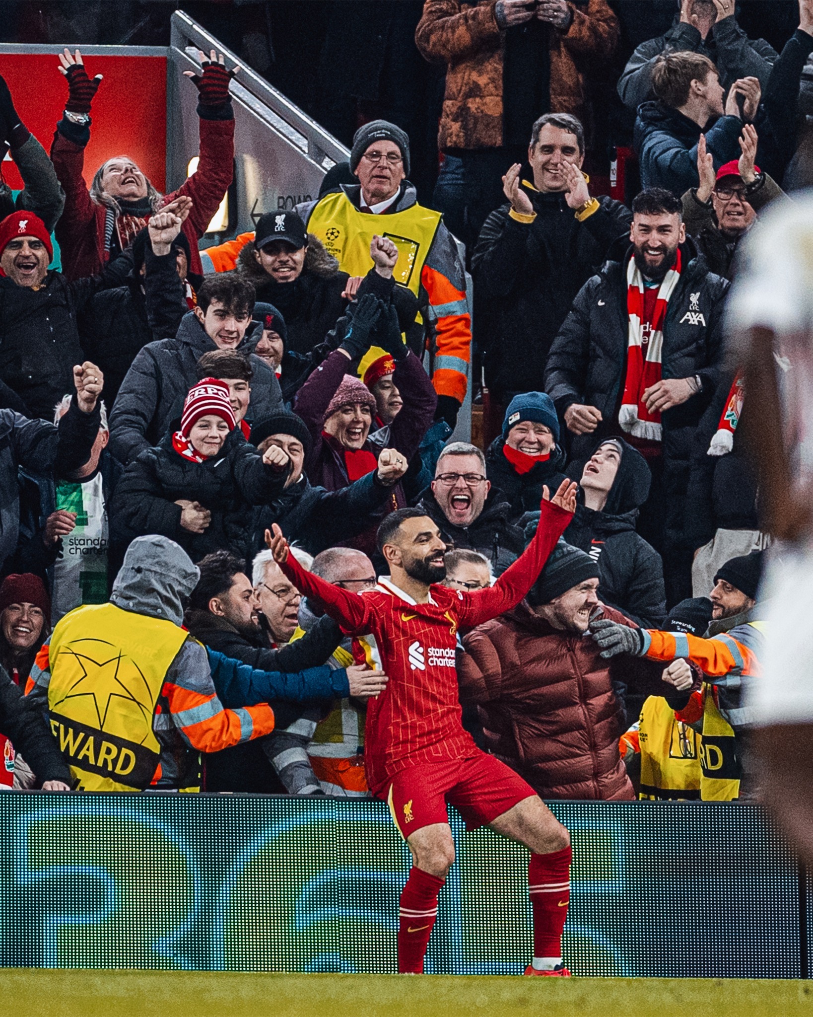 包含利物浦队长重伤缺阵,对球队影响巨大的词条 包含利物浦队长重伤缺阵,对球队影响巨大的词条