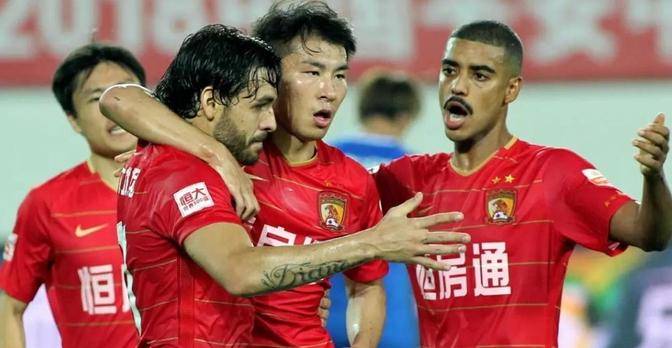 关于足球争霸战，内幕揭秘全面报道的信息