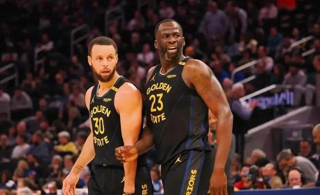 斯里兰卡球员火力全开,大胜对手 斯里兰卡球员火力全开,大胜对手