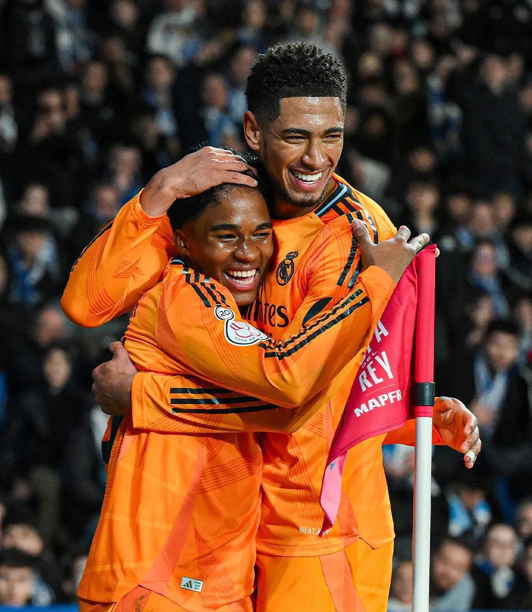 开云体育入口-尤文图斯与利物浦的激烈对抗引起关注