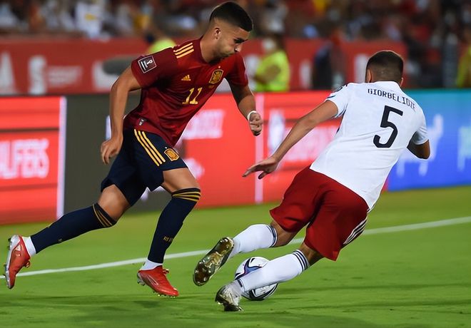 土耳其逆转阿尔巴尼亚，成功晋级欧预赛八强