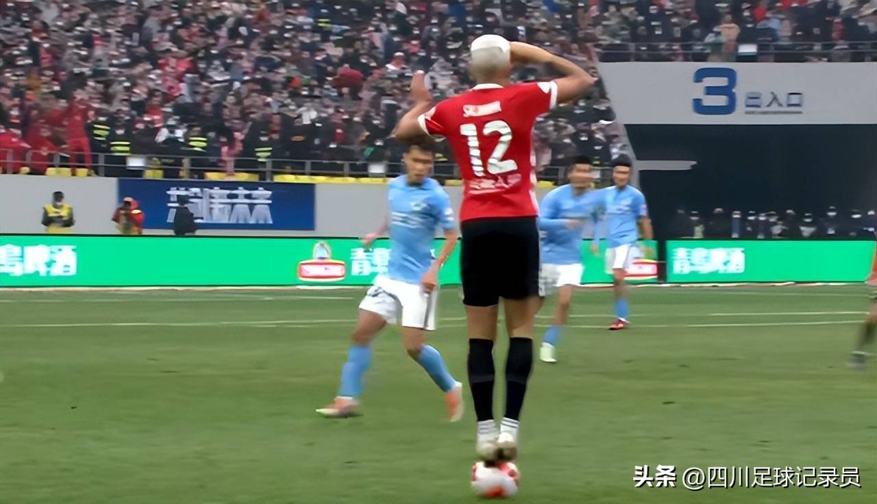 意甲劲旅客场大胜：新援表现抢眼