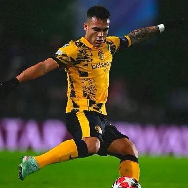 关于防守铁桶般坚固,连续零封对手的信息 关于防守铁桶般坚固,连续零封对手的信息