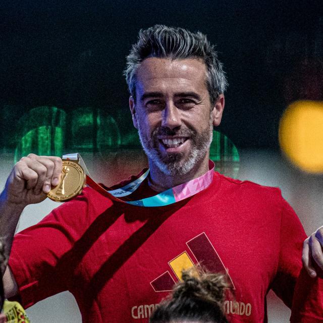 荷兰女足主帅获得教练年度奖 荷兰女足主帅获得教练年度奖