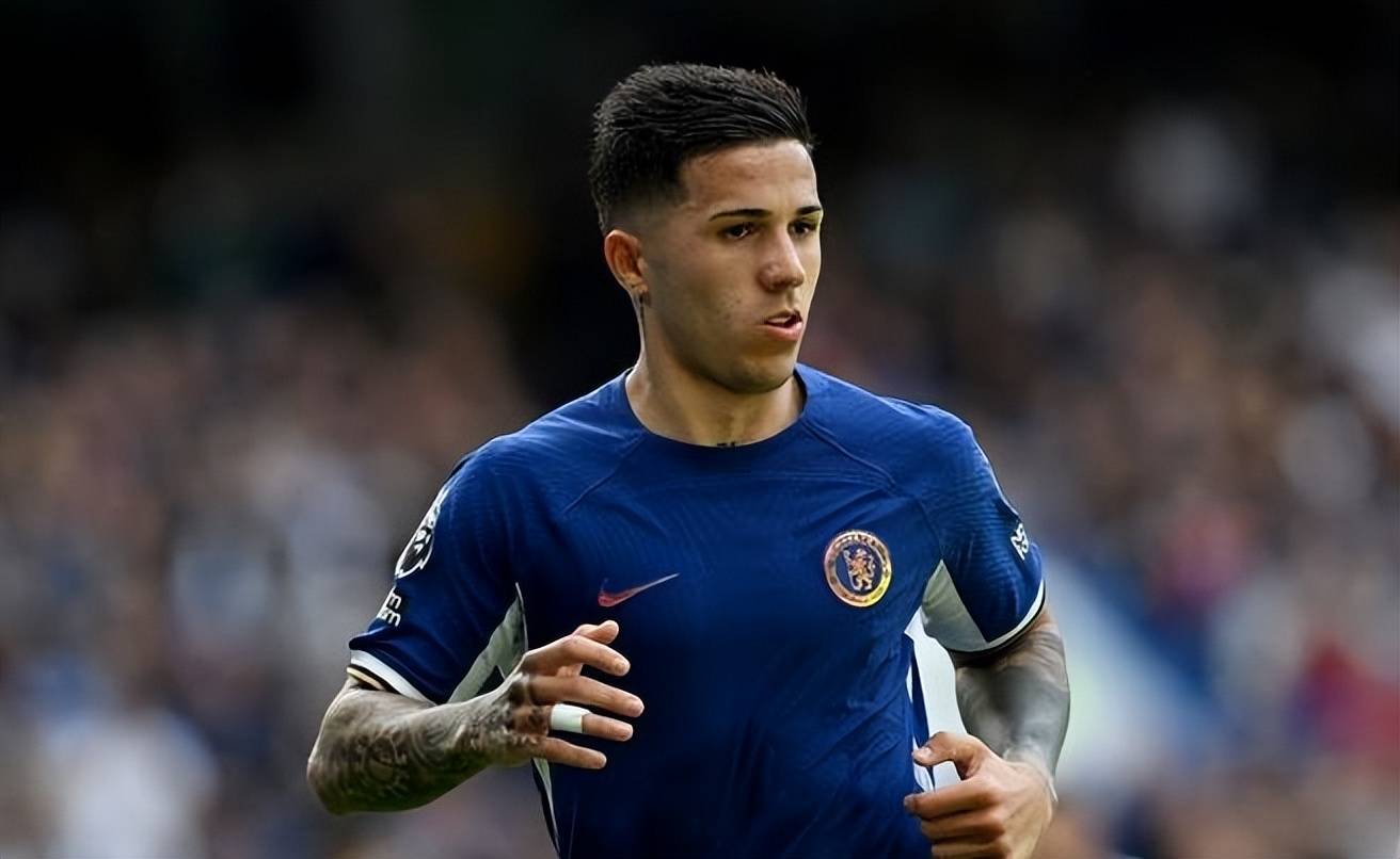 开云体育-切尔西签约年轻天才：球队前景蒸蒸日上的简单介绍