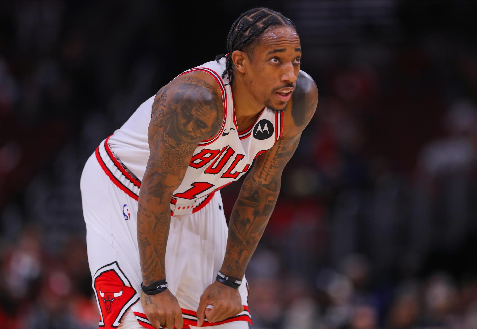 马刺主场取得胜利,德罗赞领军独揽分轻松击败对手的简单介绍 马刺主场取得胜利,德罗赞领军独揽分轻松击败对手的简单介绍