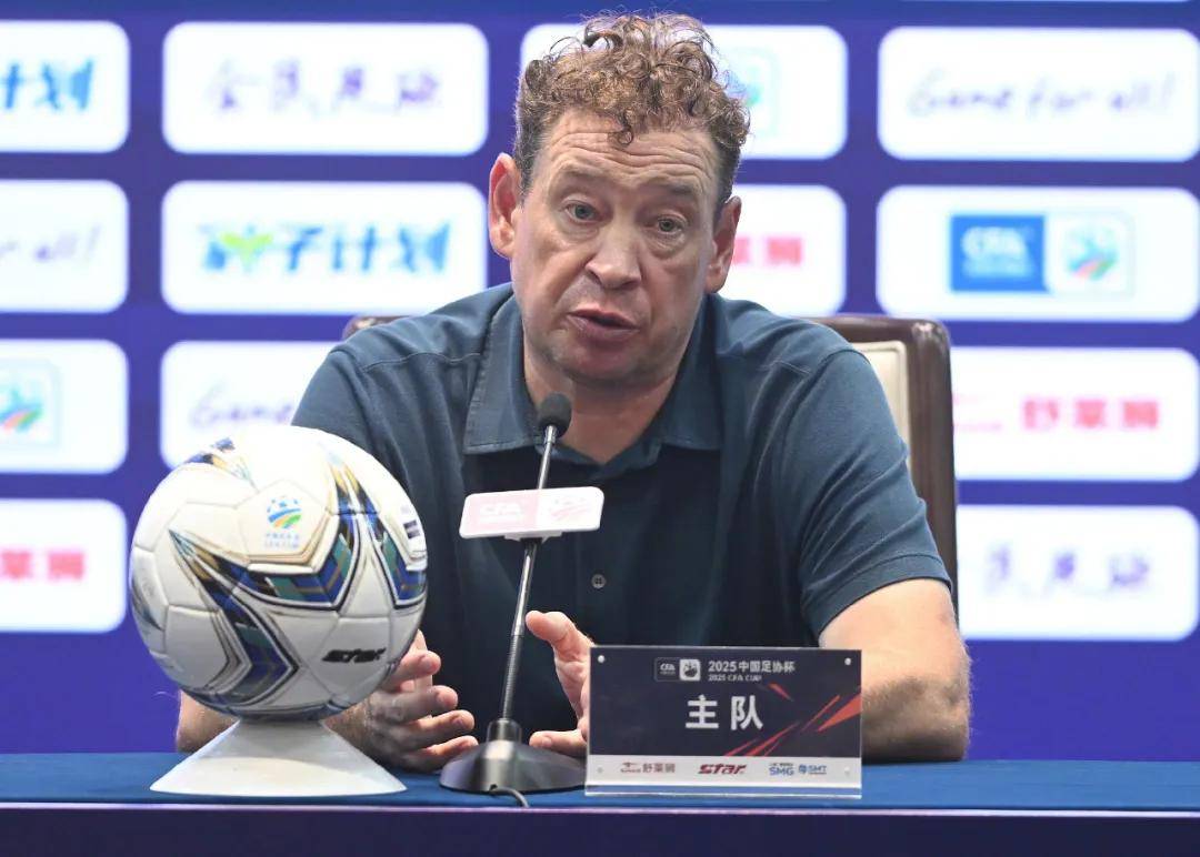 申花队主教练战术布置备受瞩目赛季取胜信心备足 申花队主教练战术布置备受瞩目赛季取胜信心备足