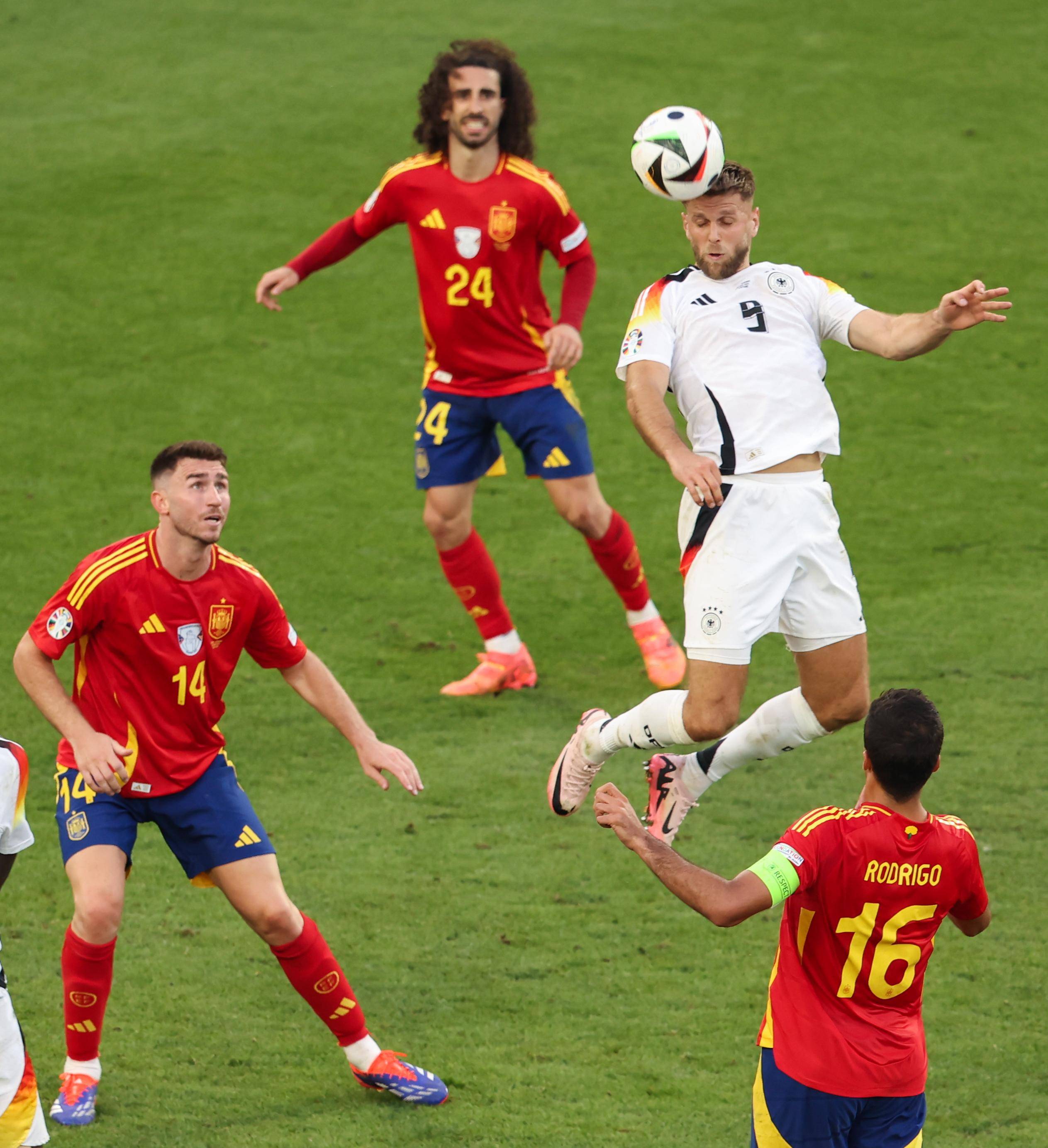 开云下载-意大利晋级欧锦赛，西班牙小组战胜匈牙利