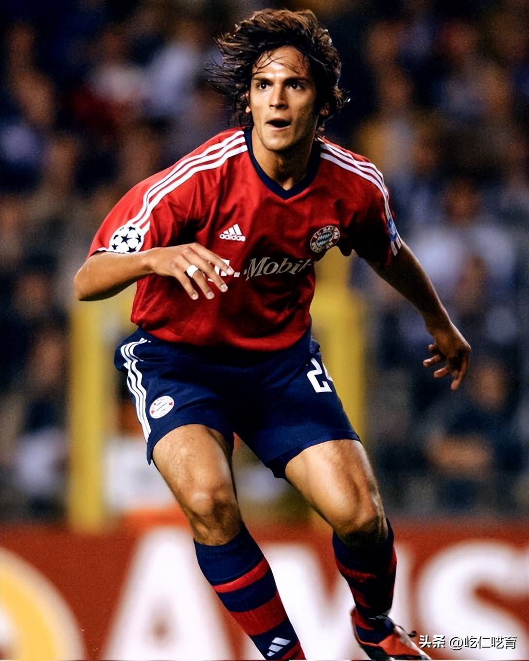 开云平台-包含莱万领衔进攻，拜仁梦幻队形攻陷对手战区的词条