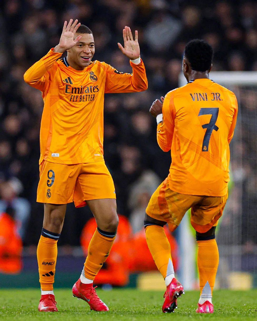 关于奥萨苏纳寻求胜利,确保保级的信息 关于奥萨苏纳寻求胜利,确保保级的信息