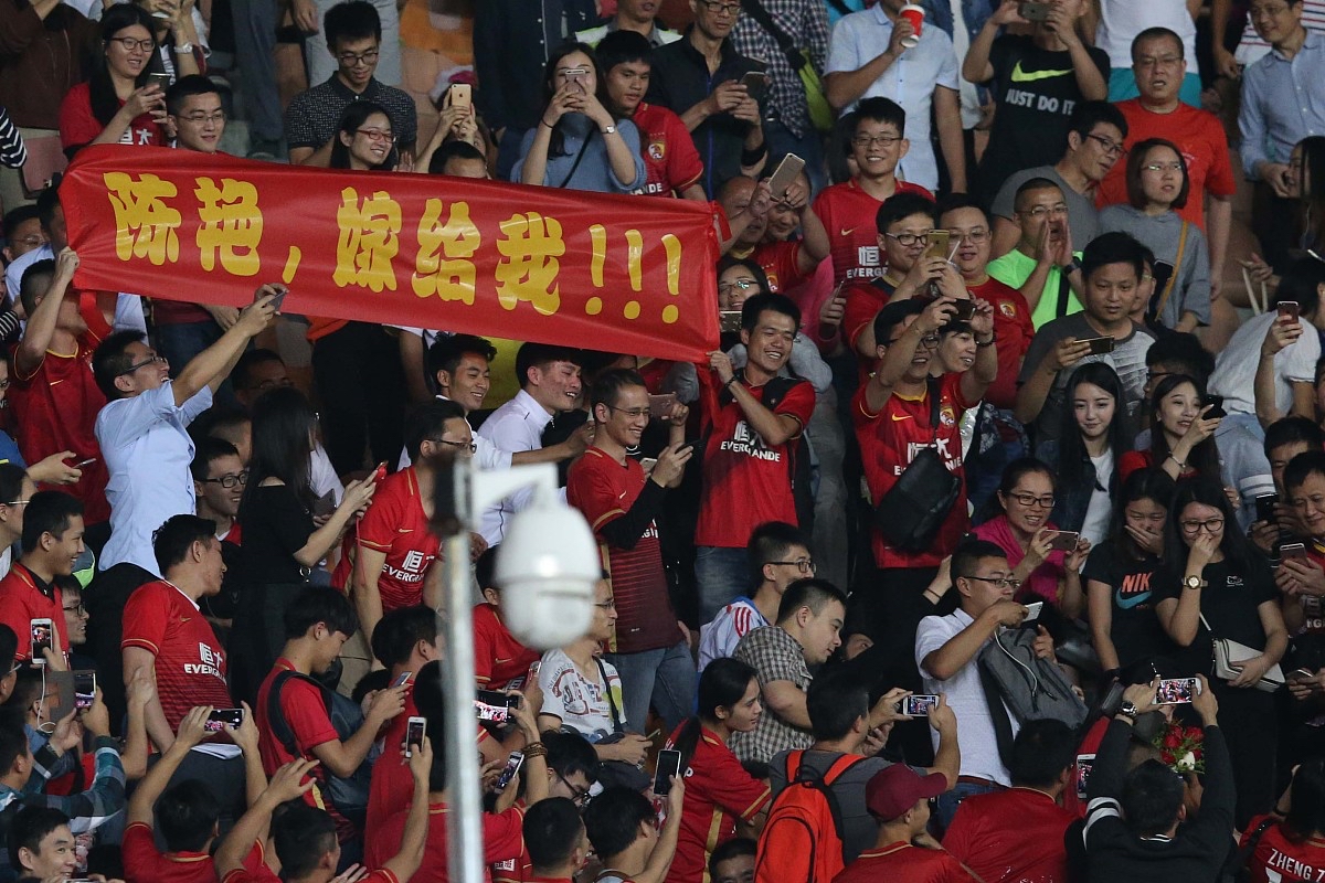 开云平台-精彩对决拉开序幕，球迷热情忘我的简单介绍