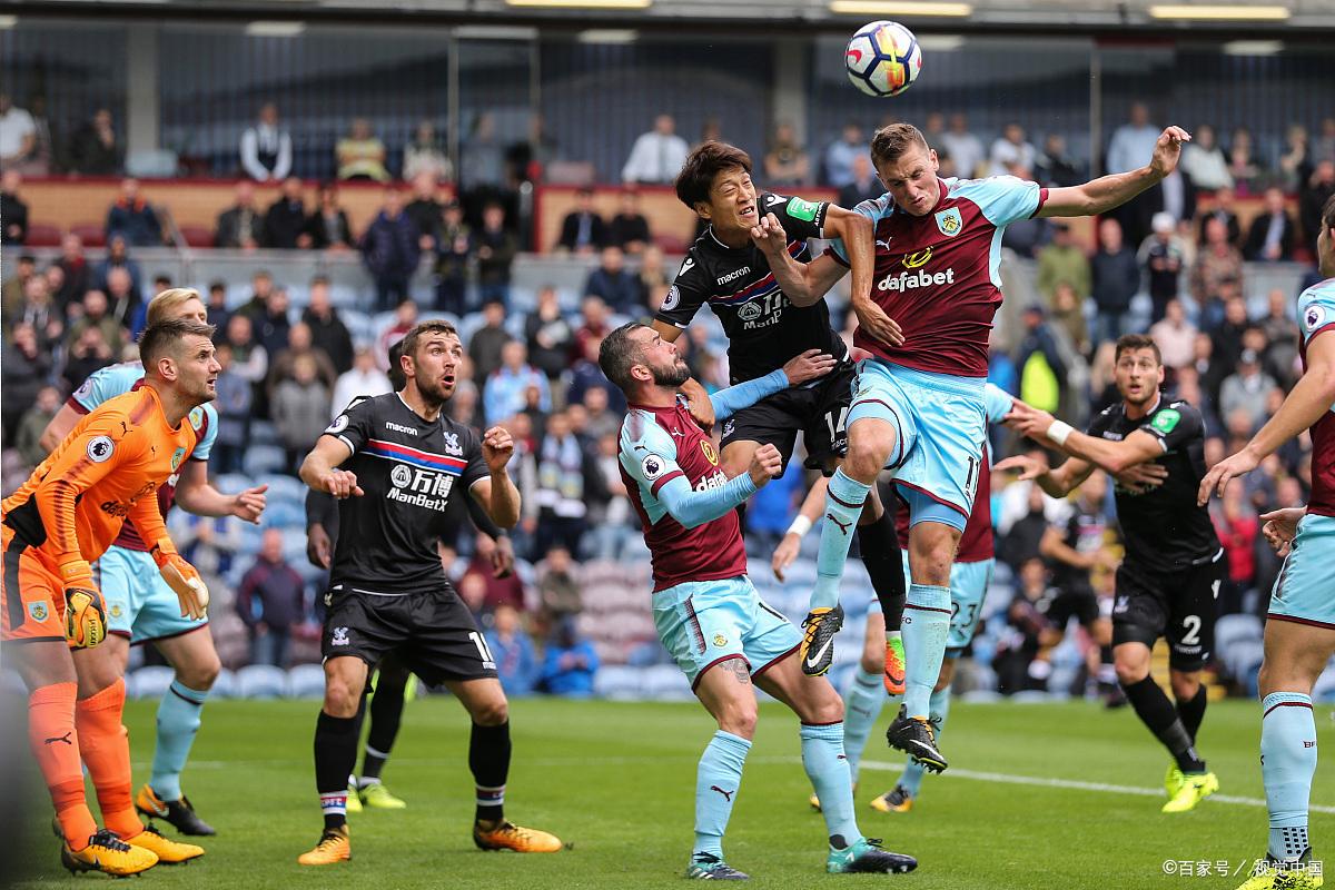 开云体育在线-关于热那亚新签约中场球员备战下一场比赛的信息