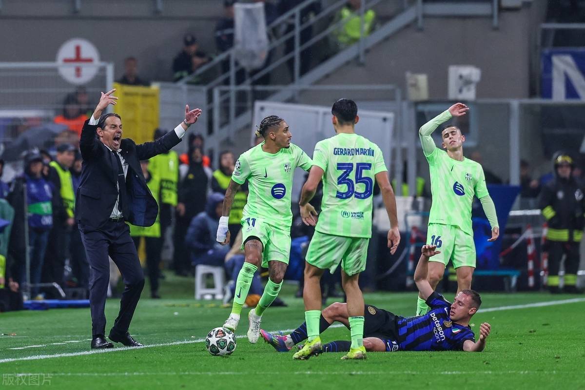 欧冠|巴萨失利,球迷沸腾的简单介绍 欧冠|巴萨失利,球迷沸腾的简单介绍