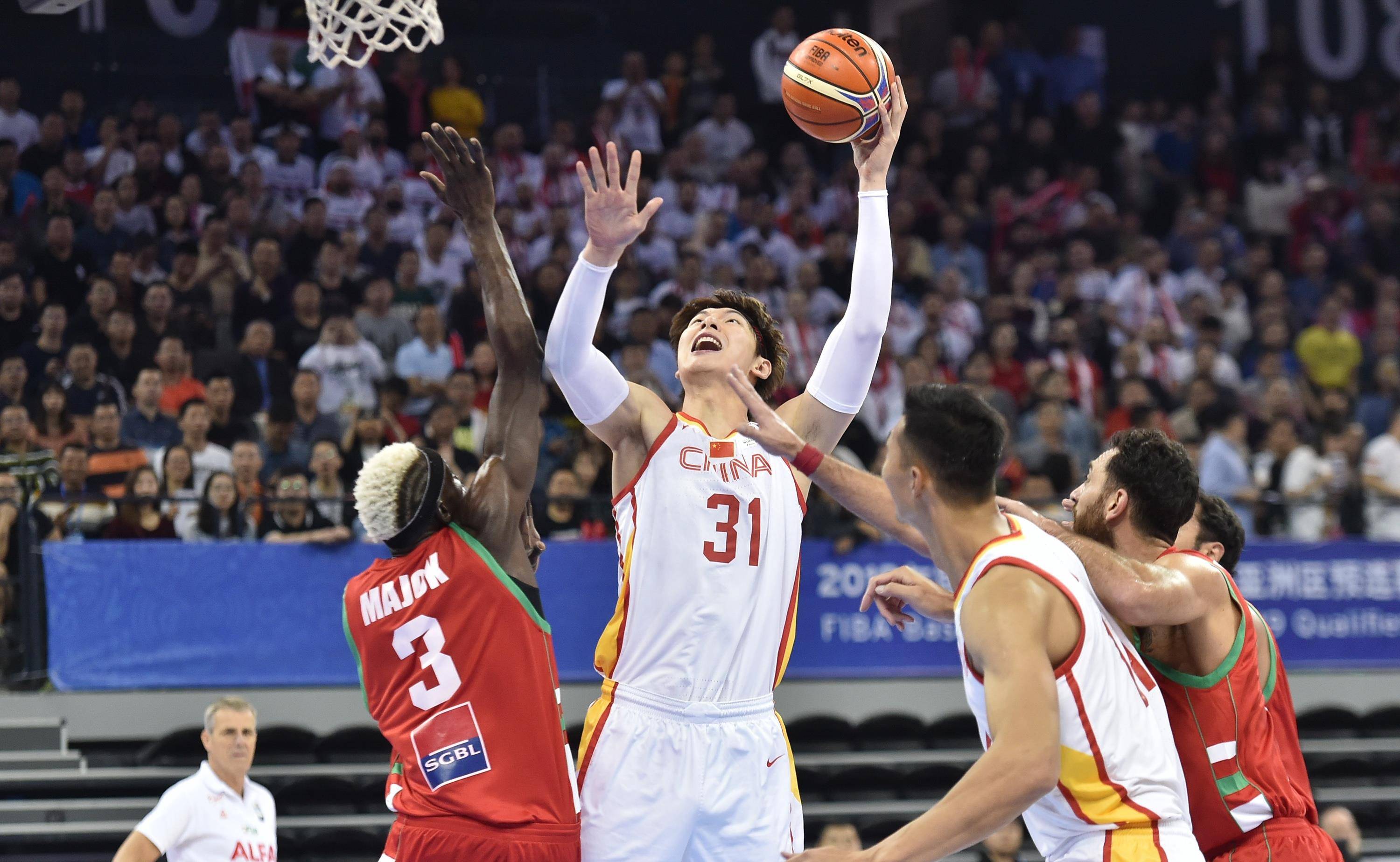 比赛中的精彩瞬间令人热血沸腾