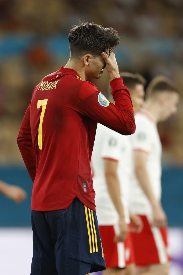 匈牙利队逆转比分，取得胜利