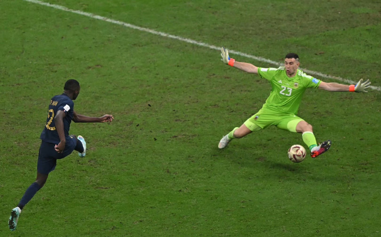 开云体育在线-阿根廷绝杀AC米兰，内马尔世界波破门欧冠的简单介绍