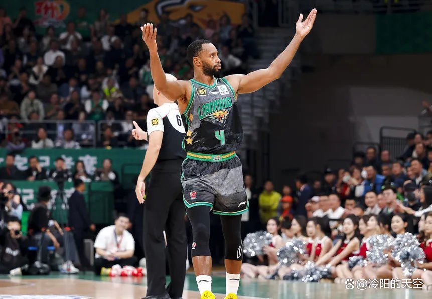 纷争不断!篮球赛场风起云涌的简单介绍 纷争不断!篮球赛场风起云涌的简单介绍