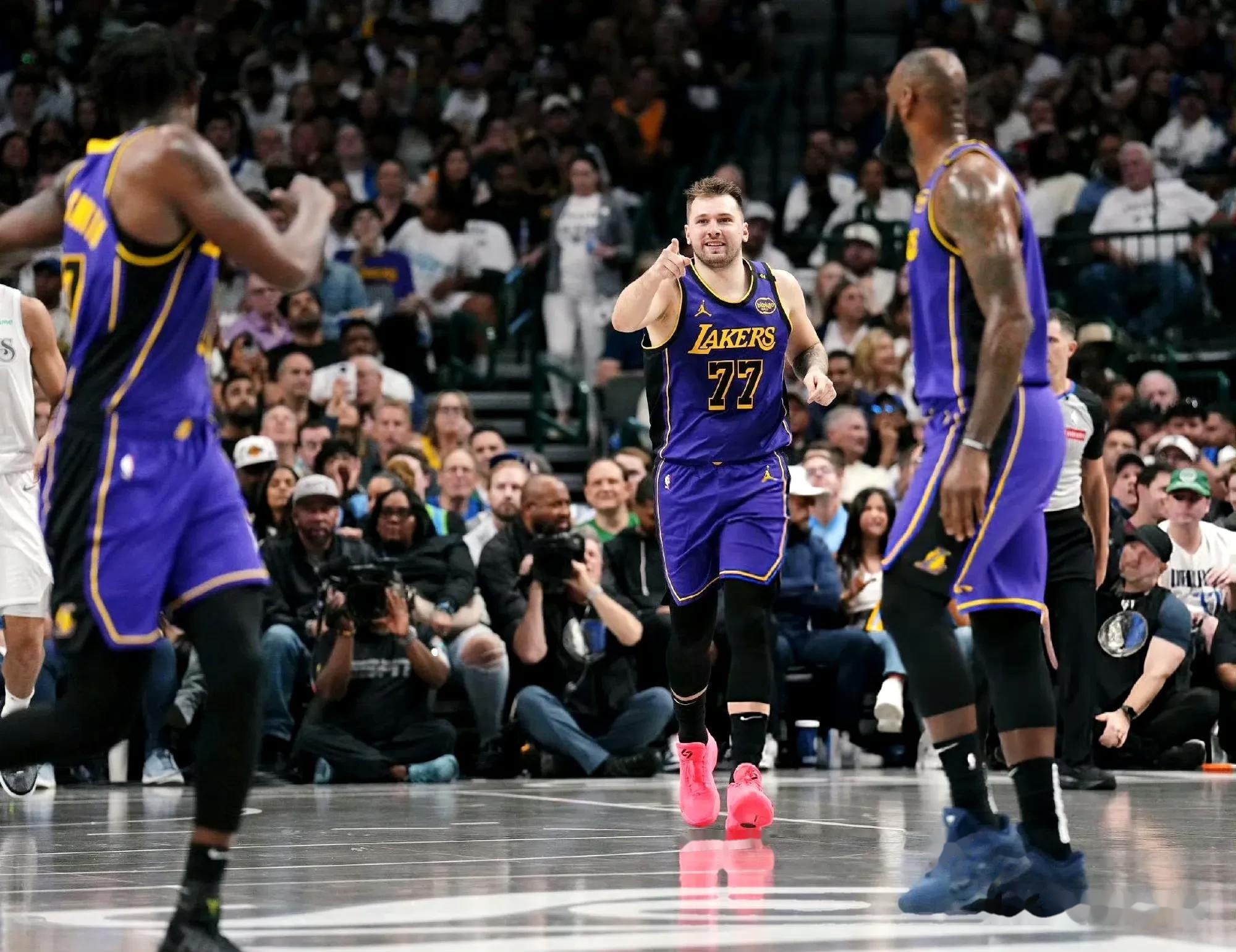 开云体育登录-东契奇遭遇姆巴佩不敌，意甲局势紧张的简单介绍