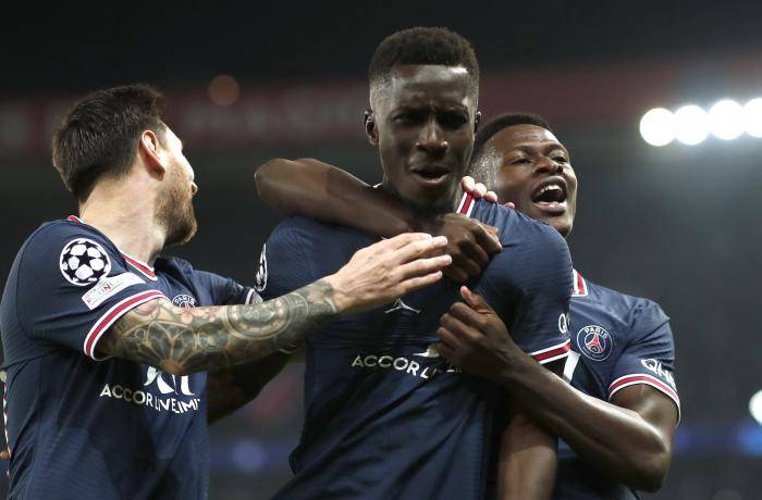 雷恩遭遇对手反超,法国联赛竞争激烈 雷恩遭遇对手反超,法国联赛竞争激烈