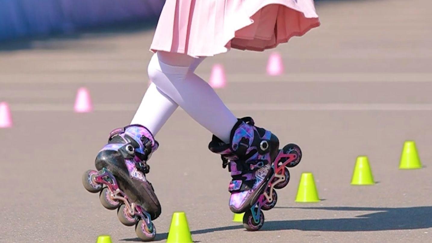 开云体育入口-轮滑自由滑女子半决赛惊险瞬间