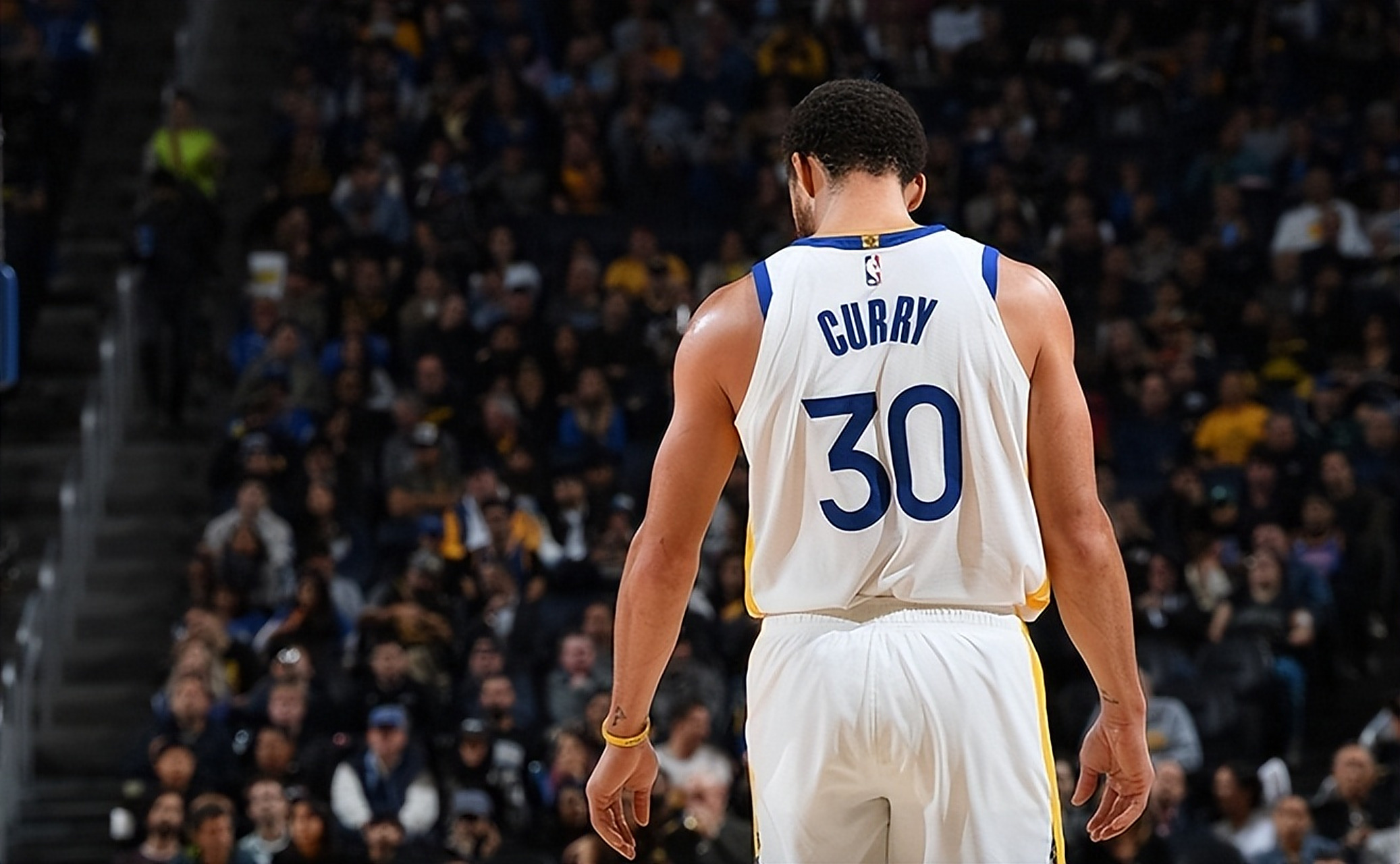 开云体育平台APP-关于勇士主场大胜勇士，系列赛3-3平的信息