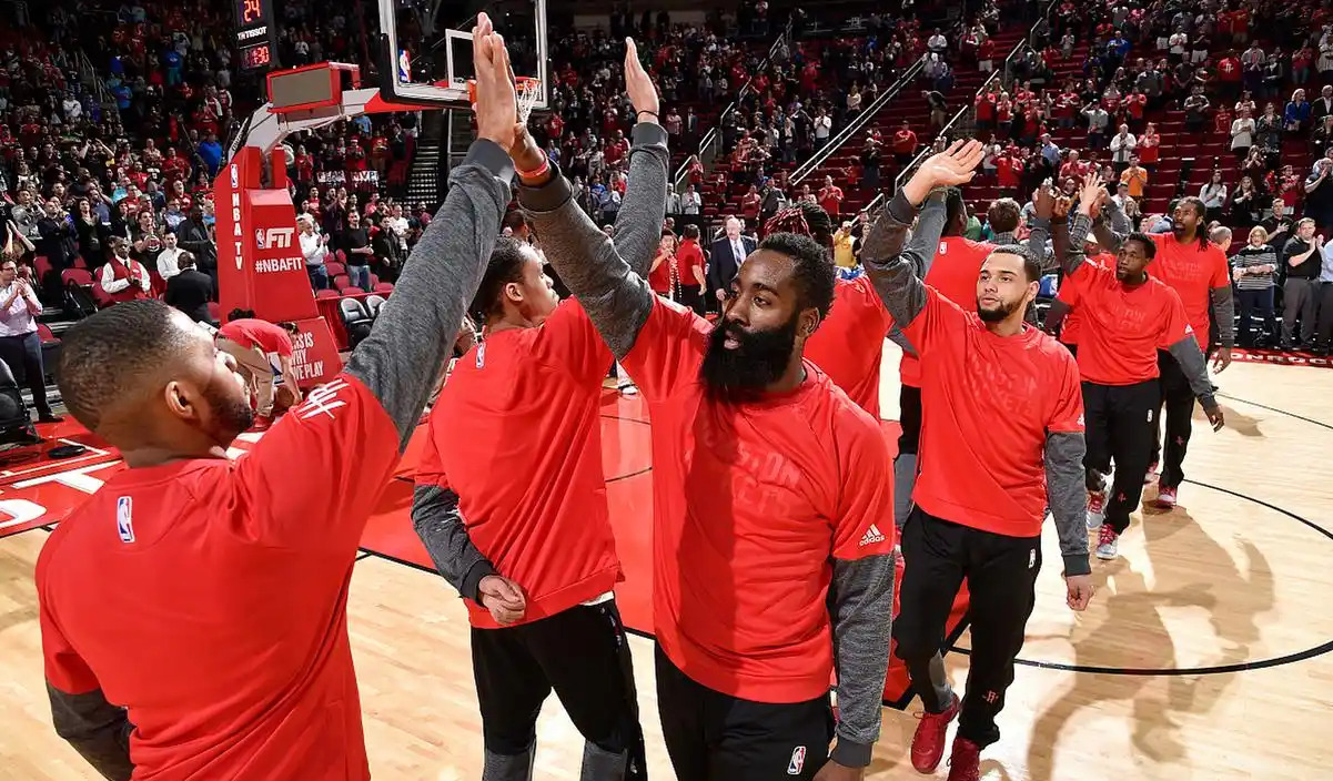 开云平台-火箭双核砍分，力压开拓者