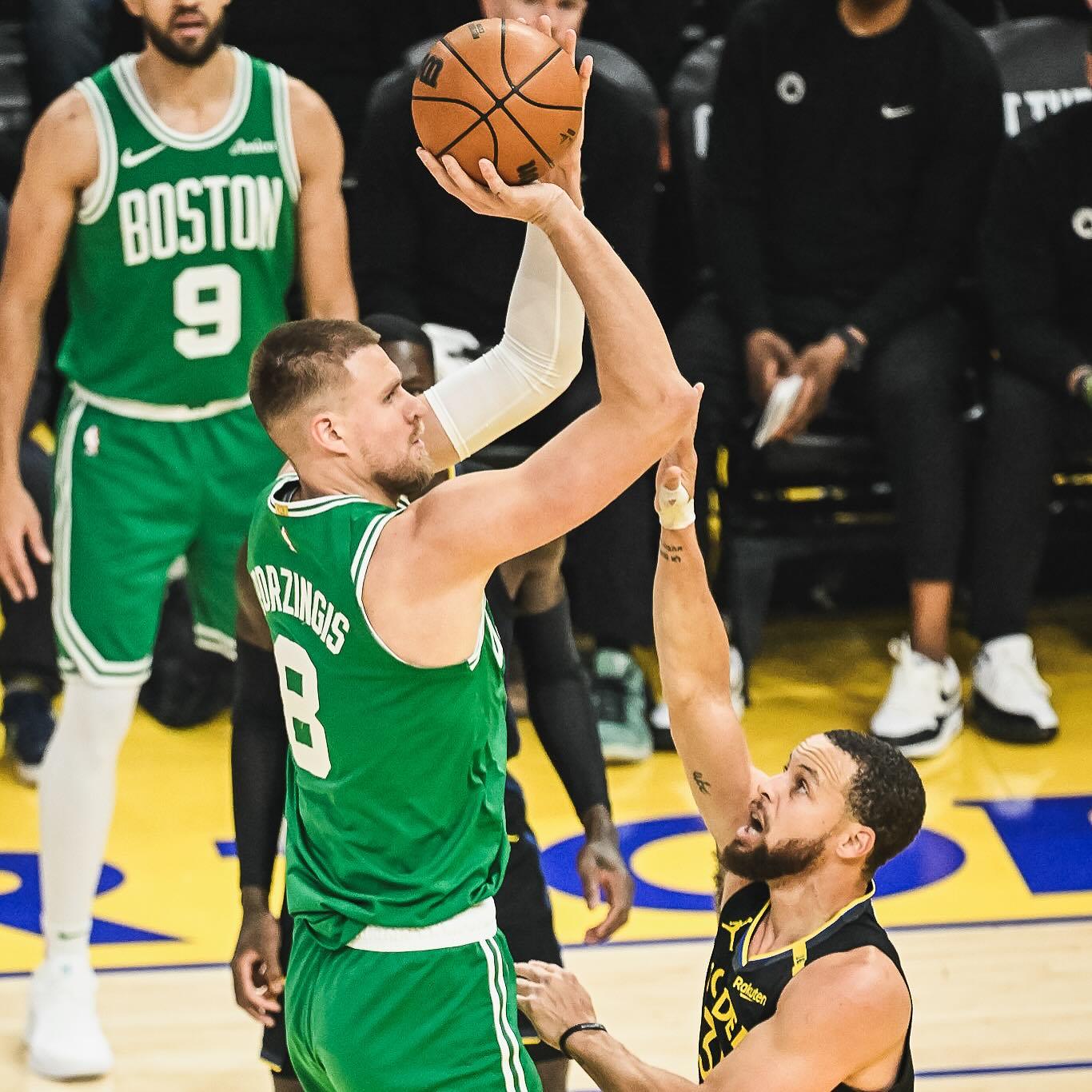 开云体育-凯尔特人大胜鹈鹕,豪取七连胜的简单介绍