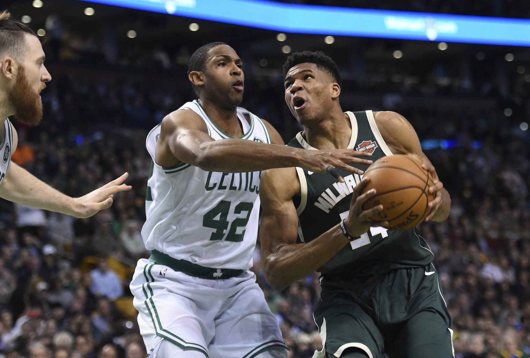 辽宁队完胜凯尔特人,字母哥关键制胜的简单介绍 辽宁队完胜凯尔特人,字母哥关键制胜的简单介绍