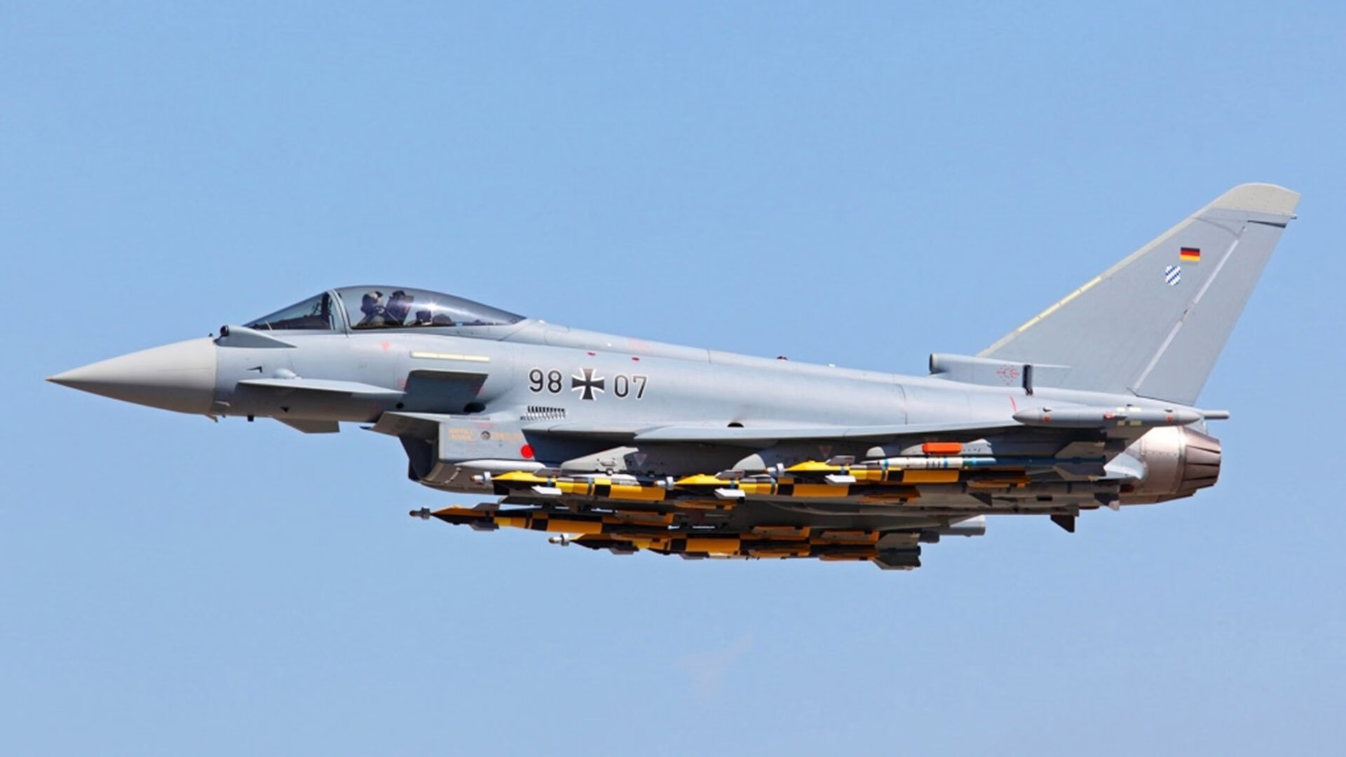 开云体育中国-黄沙与破晓，当沙特金元风暴撞上亚平宁铁壁，坎特在世纪之战中重写游戏规则