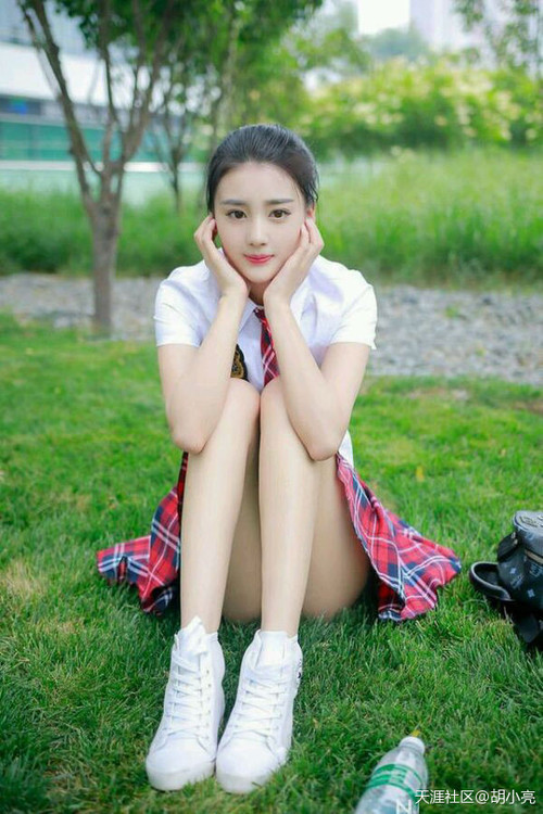 欧冠半决赛之夜,迪亚斯编织绿茵魔法