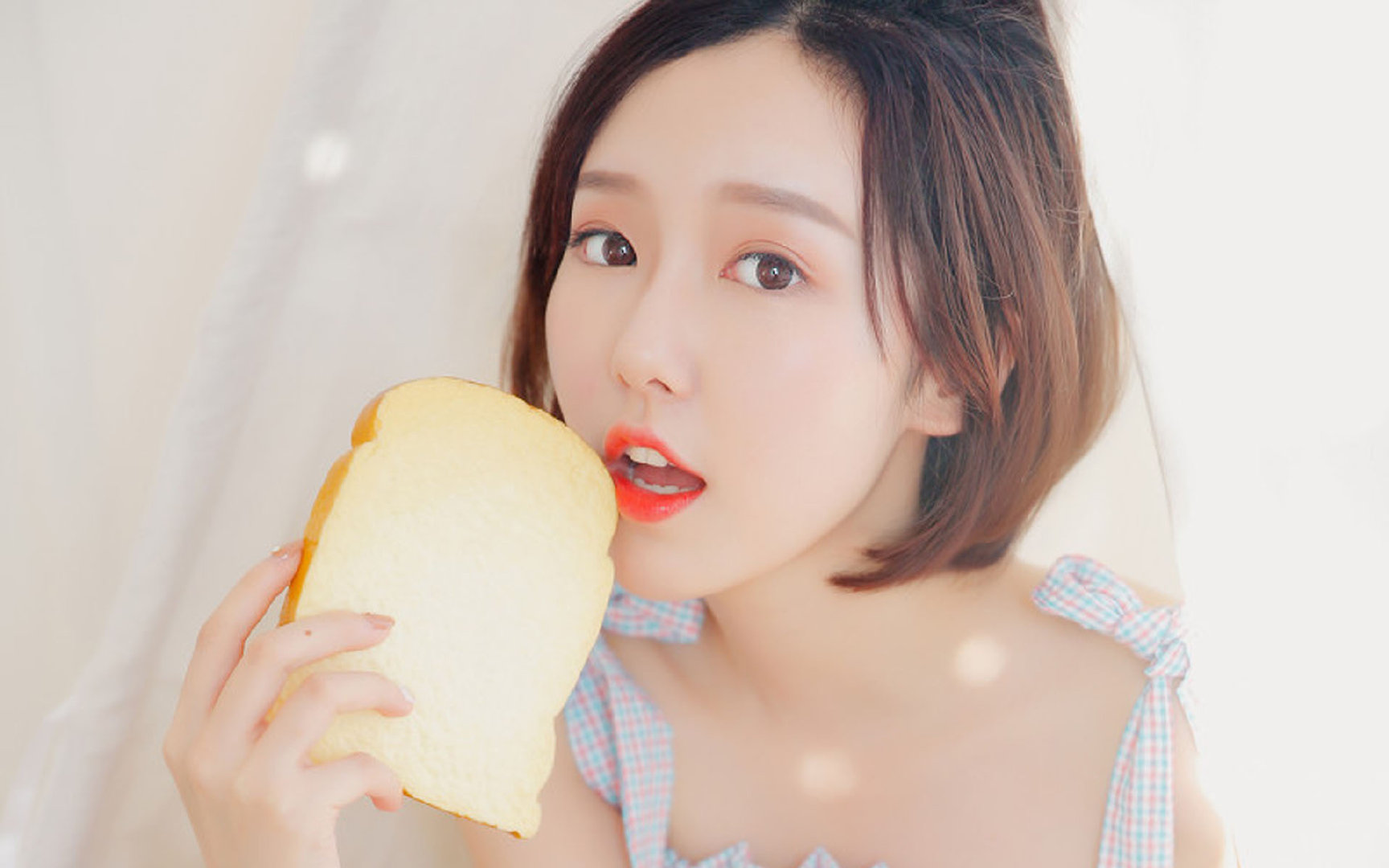 塞维利亚加时险胜荷兰豪门,伊布绝杀成关键先生