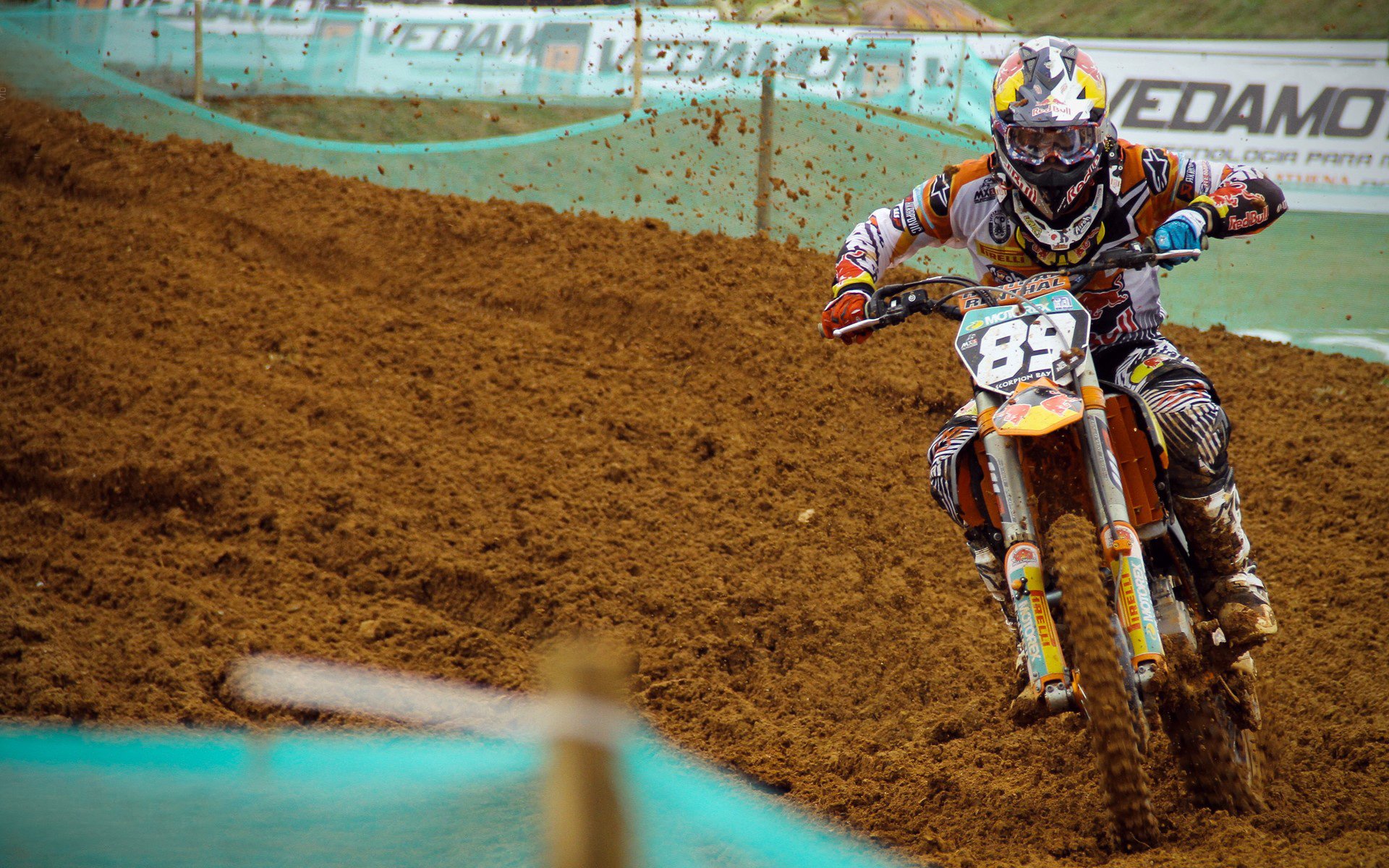 东方铁骑与加勒比烈焰，哈弗茨如何点燃一场跨越文明的绿茵对话